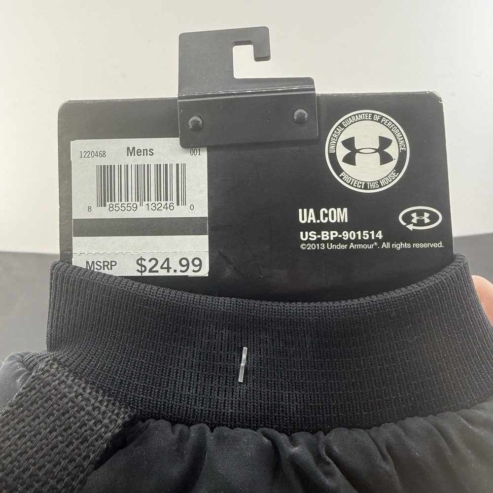 Under Armour Undeniable ColdGear Football Handwarmer Pouch - Picture 3 of 3
